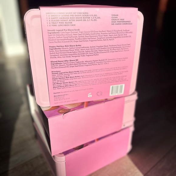 Smooth Legend Shave Set - Picture 2 of 2